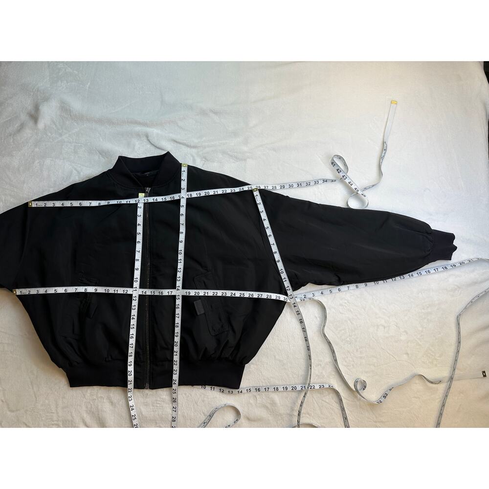 Alo Yoga It Girl Bomber Jacket Black Size Medium EUC Oversize Blade Collar - Picture 7 of 16